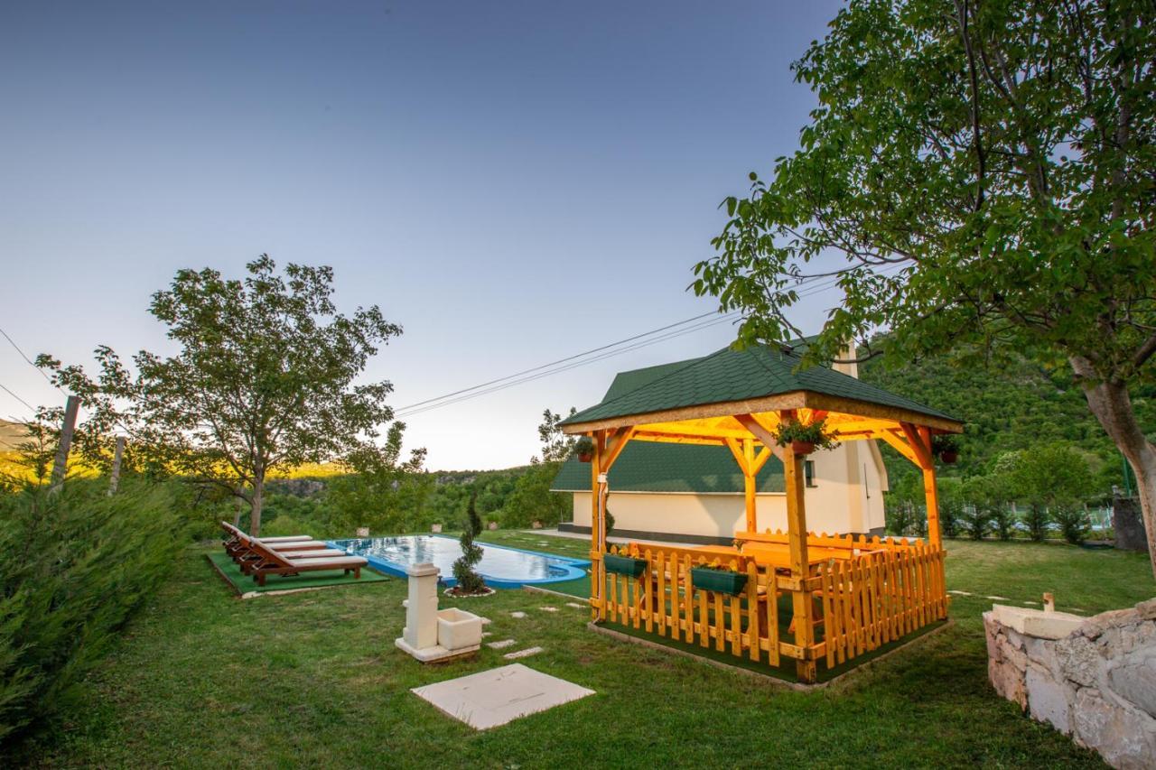 Cozy House Ostrog Guest House Niksic Exterior photo